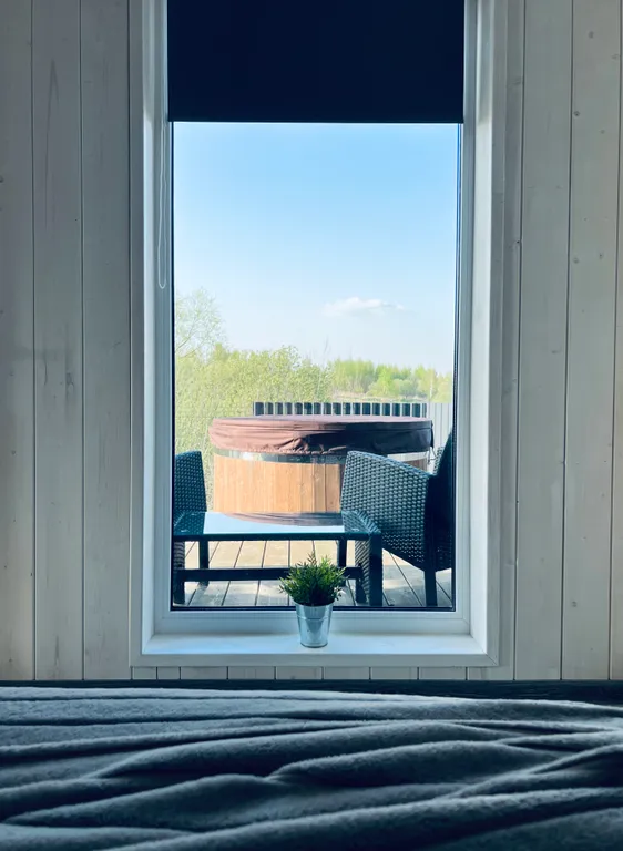 БарнХаус с купелью у озера