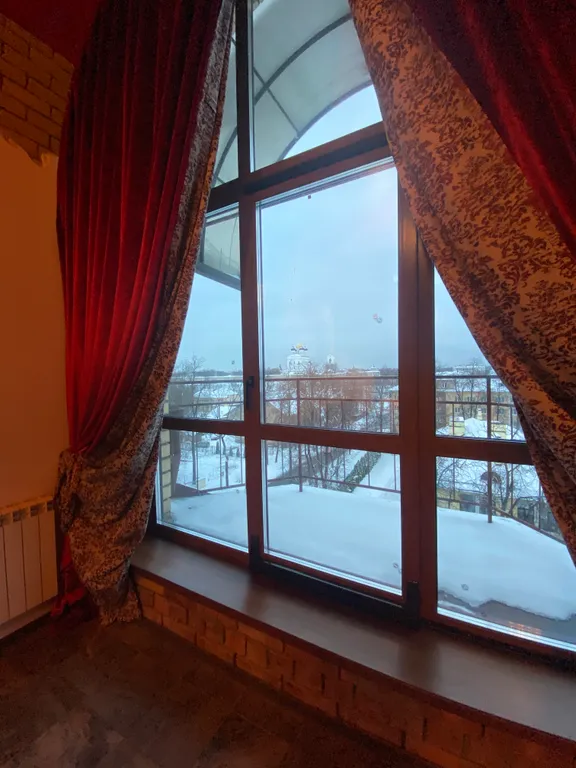 Уникальная двухэтажная квартира в центре города с видом на Кремль