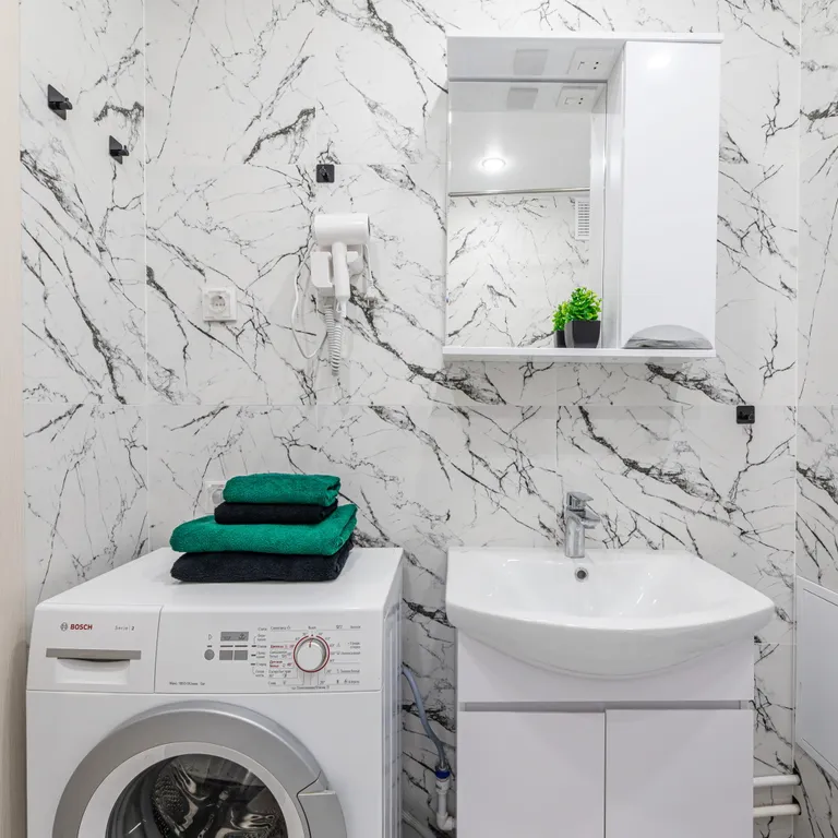 Двухкомнатная квартира на 8 спальных мест у аэропорта