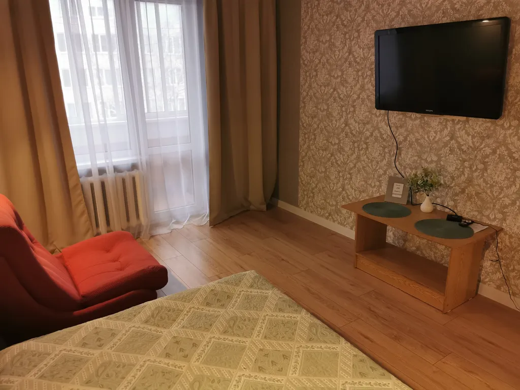 Уютная двухкомнатная квартира с новым ремонтом в центре города