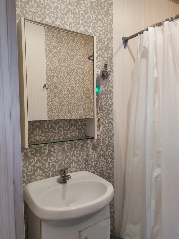 Коттедж Уютный дом в 300 метрах от моря для большой семьи или компании друзей — Нижняя Хобза