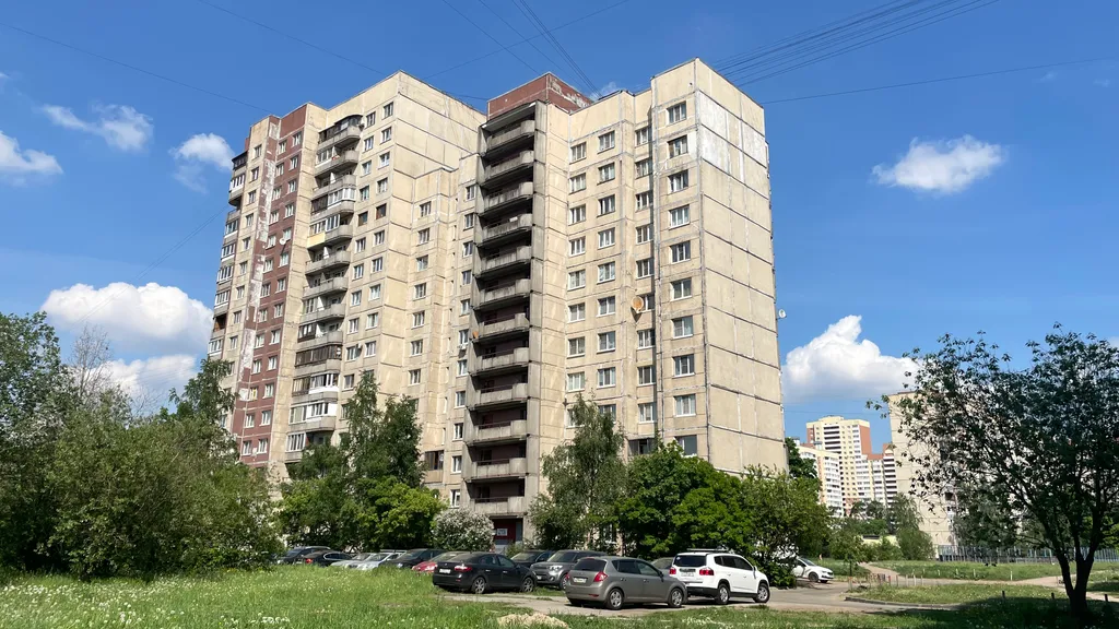 Семейная квартира в тихом дворе у метро