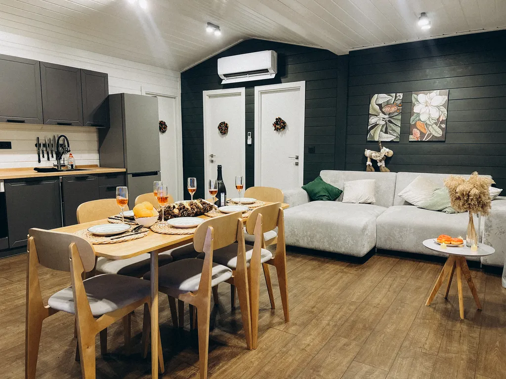 Дизайнерский дом с гриль-мангалом, сауной и большой террасой