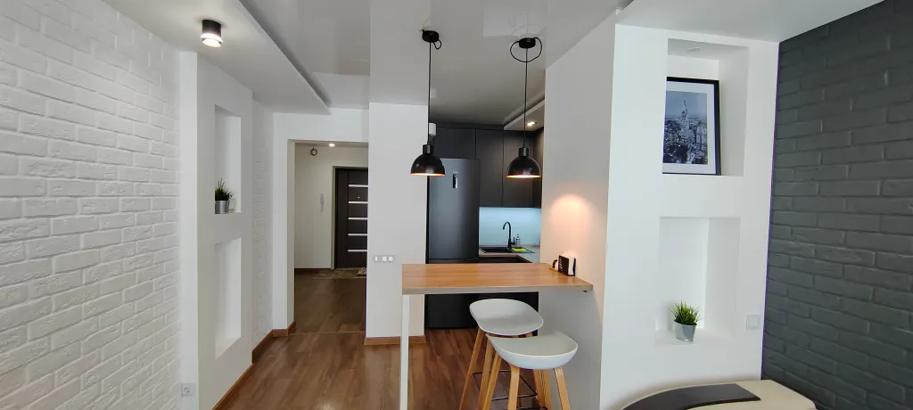 Квартира-студия с дизайнерским ремонтом рядом с центром города