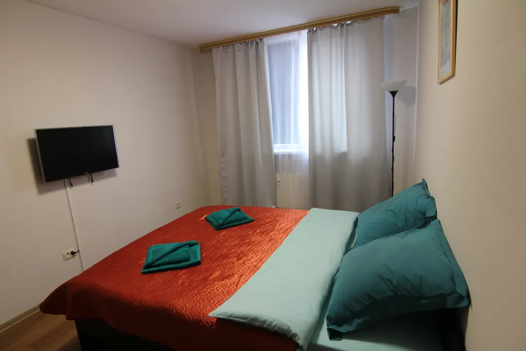 Двухкомнатная квартира люкс в спальном районе