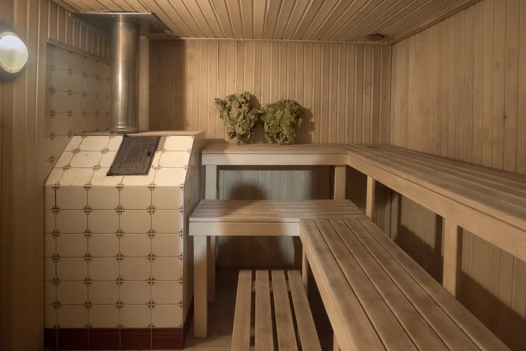 Усадьба с шикарной территорией и банным комплексом