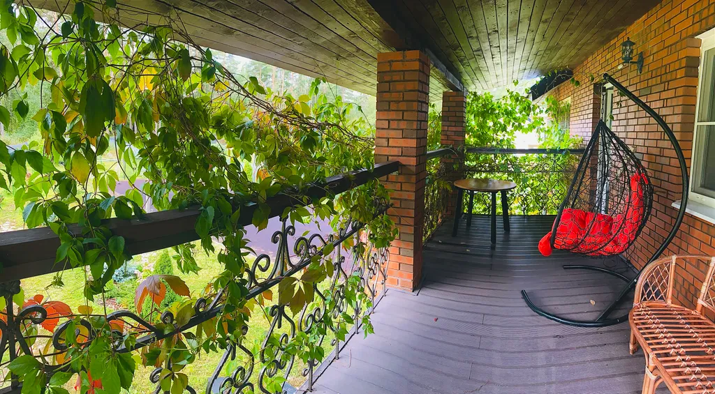 Коттедж Большой дом в лесу — Запорожское