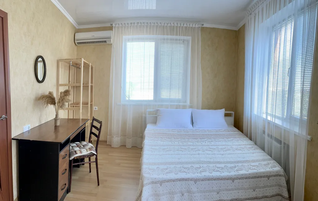 Коттедж с баней и теплым бассейном