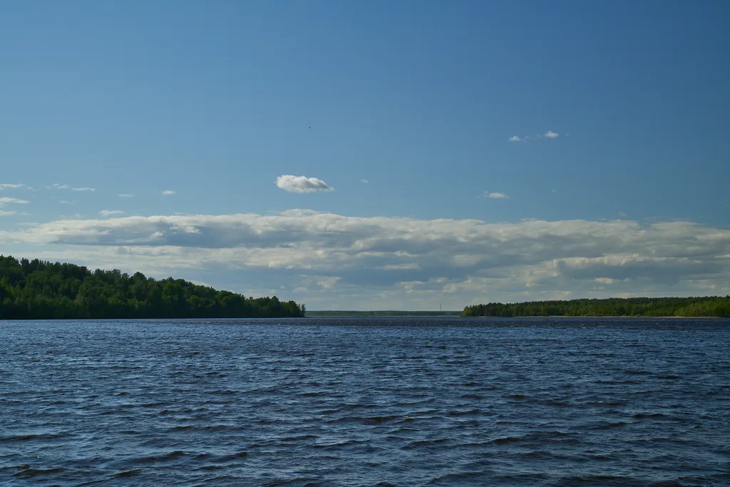 Коттедж Уютный коттедж на берегу Красного озера — Светлое