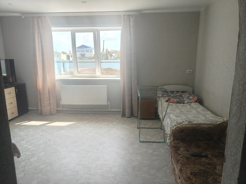 Дом коттедж в частном секторе, для семьи или небольшой компании