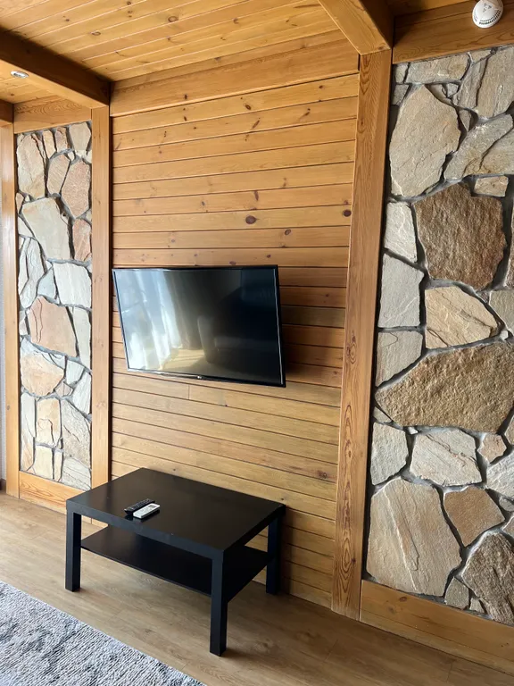 Золотой пляж с видом на Тургояк