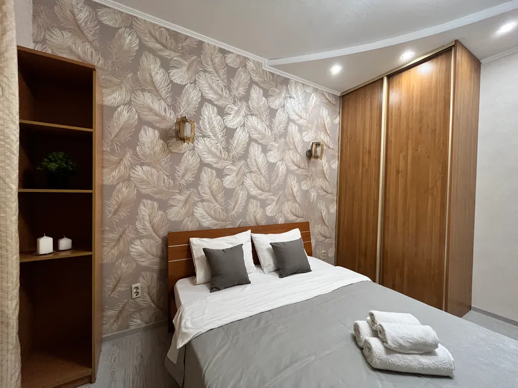 2-е апартаменты в самом центре с видом на город