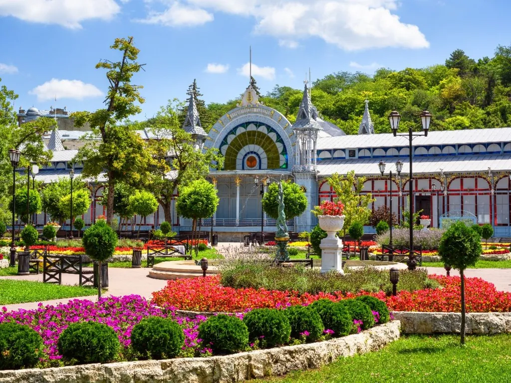 Уютная 2-х комнатная квартира в самом в центре курортного города