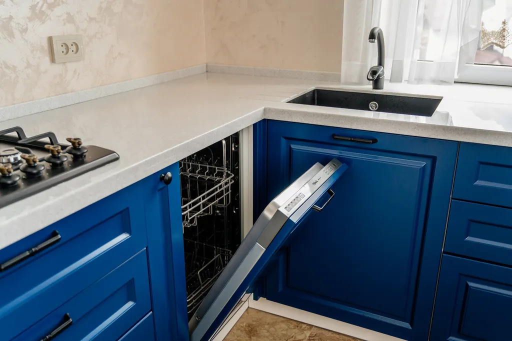 Дом с бассейном и видом на горы