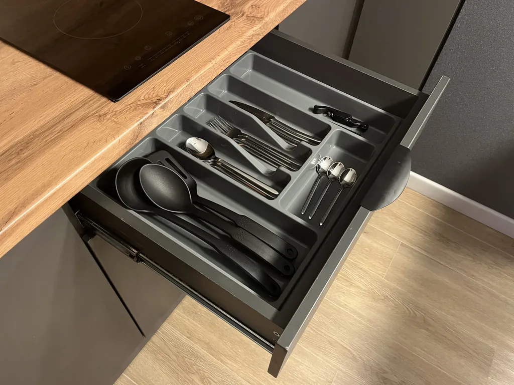 Авторская студия рядом с ТРК Горизонт