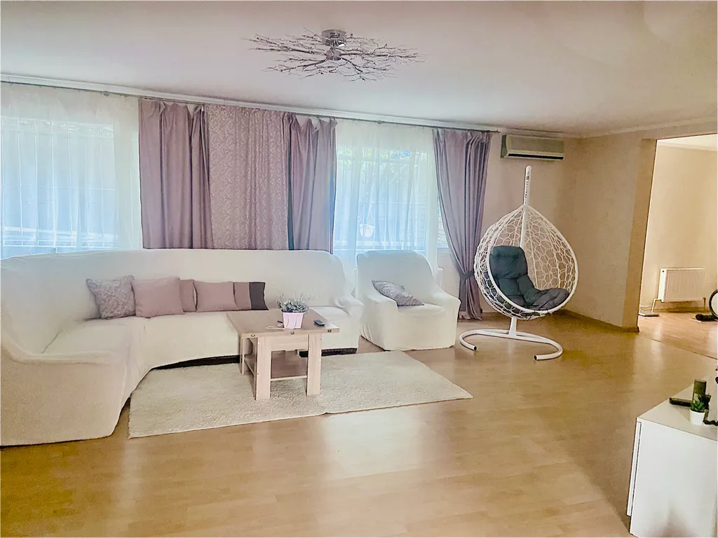 4-комнатный Дом