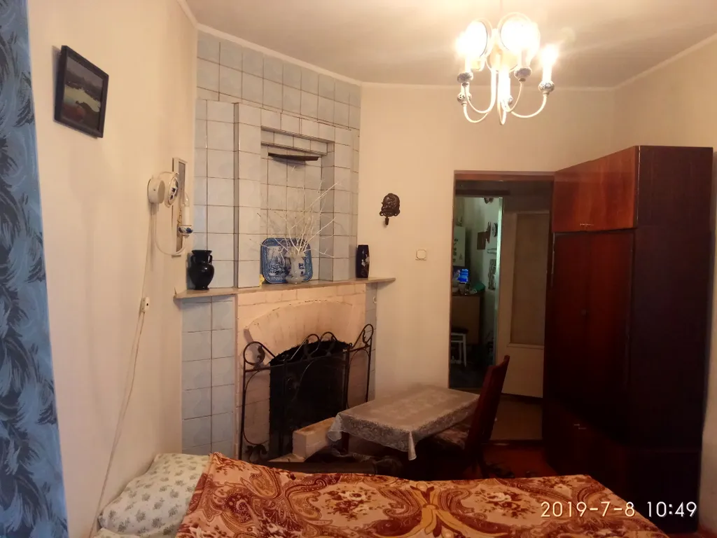 Комната с камином