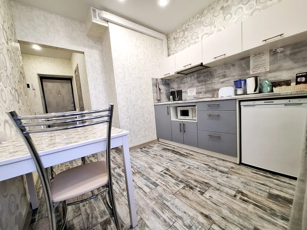 Завораживающий вид с 21го этажа в шаговой доступности от жд вокзала