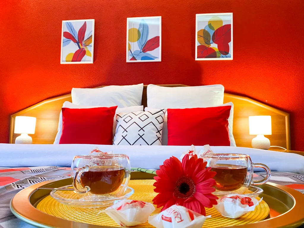 Квартира Квартира Счастье жить в центре Севастополя в яркой квартире с видом на Артбухту — Севастополь