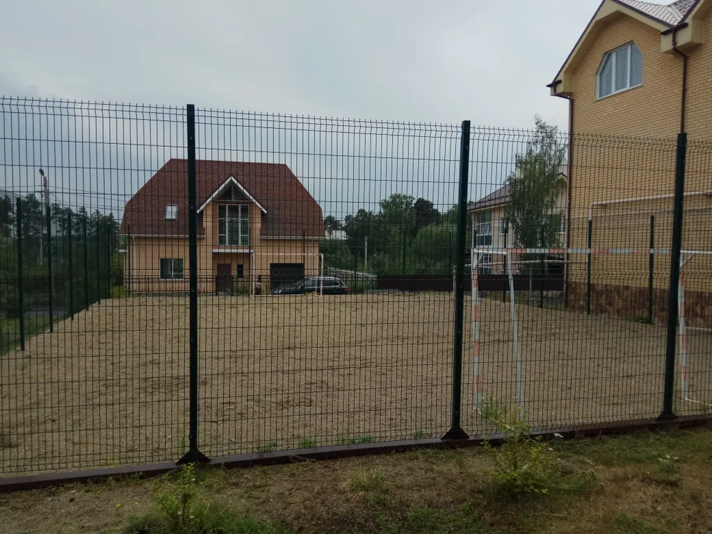 Двухуровневая квартира между двух озер