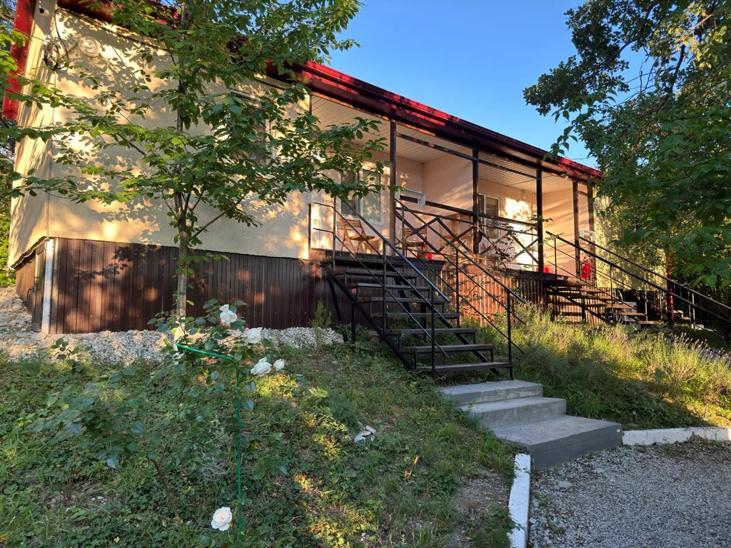 Квартира Квартира Двухместный номер с 1 двуспальной или 2 односпальными кроватями — Геленджик