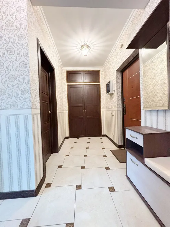 Большая квартира с терассой у охта-парка с дизайнерским ремонтом