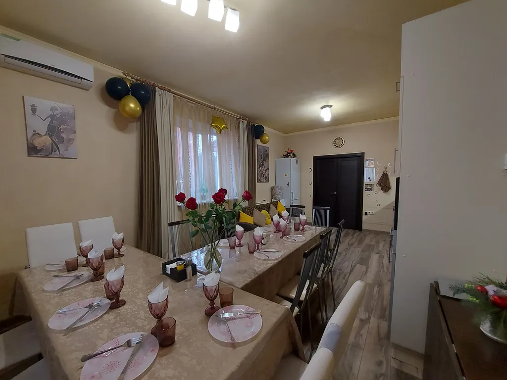 Коттедж Марианна с бильярдом, теннисом, сауной и бассейном