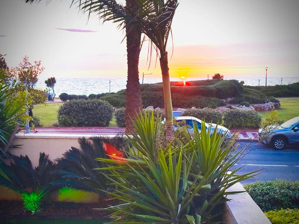 GW002 Gugel Waves Amazing Seaview & Garden Family Apartments