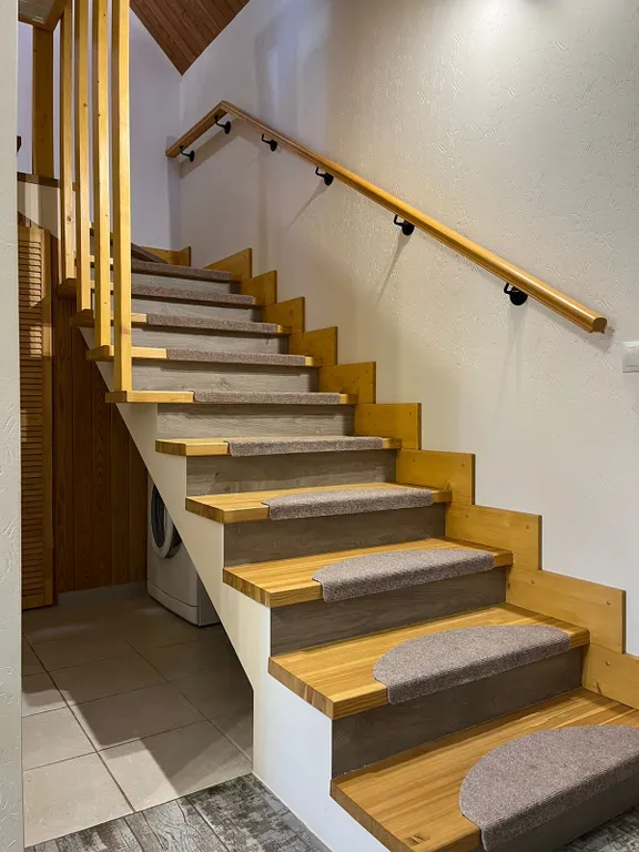 Уютный домик в сосновом бору на берегу моря