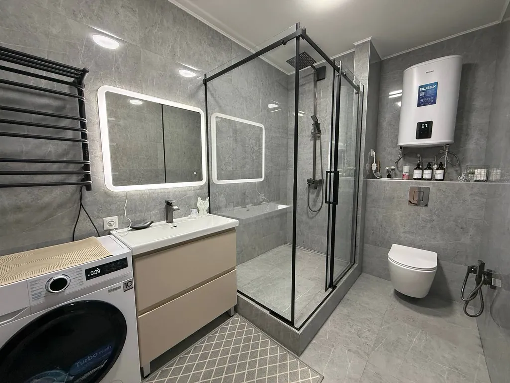 Leonardo apt with a sunset view