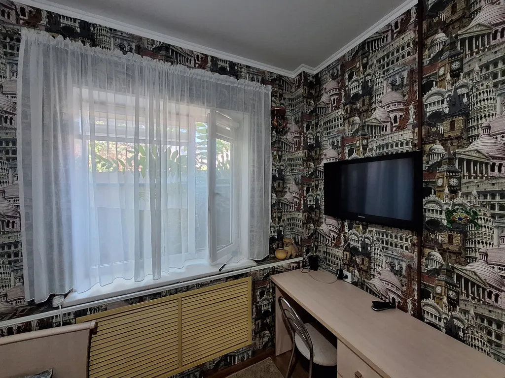 Частный сектор рядом с морем