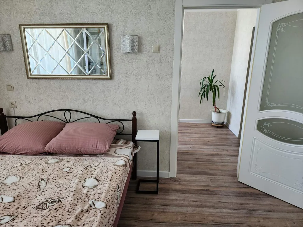 Уютная двухкомнатная квартира с видом на город