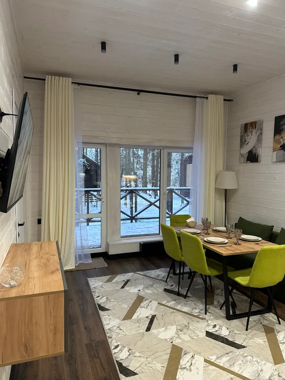 Уютный дом с баней в лесу