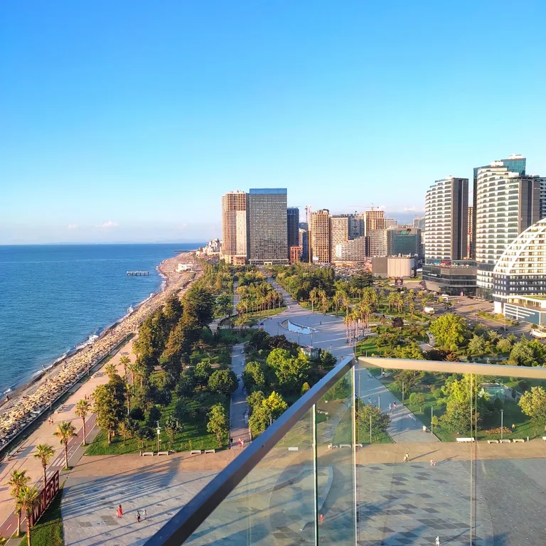 Sea Batumi View | 20m to Beach & Park
Панорама Моря & Приморский Парк