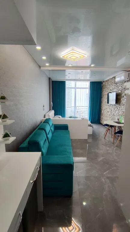 Квартира-студия у самого моря для наслаждения видом и комфортом