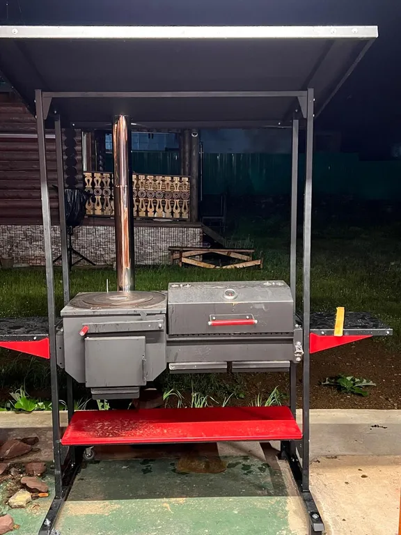 Домик у озера