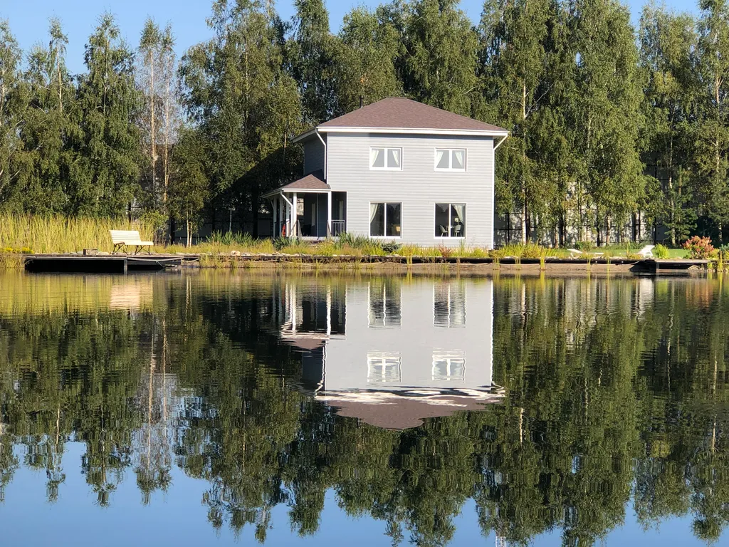 Дом на берегу