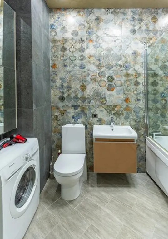 Квартира на набережной с панорамным видом, авторский интерьер, джакузи