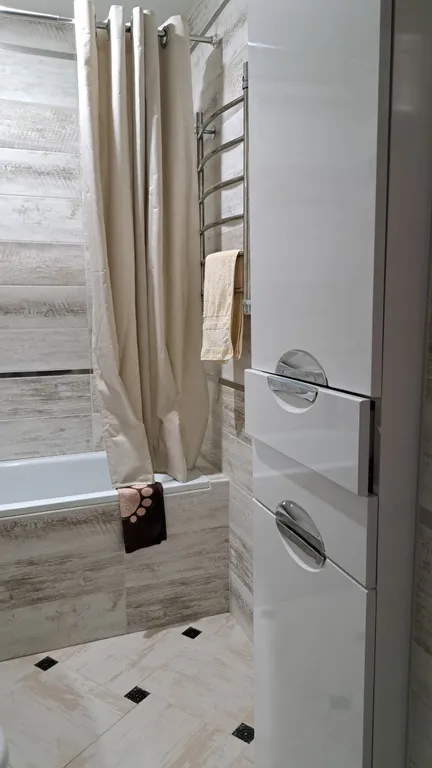 Квартира в креативном дизайне с видом на закат