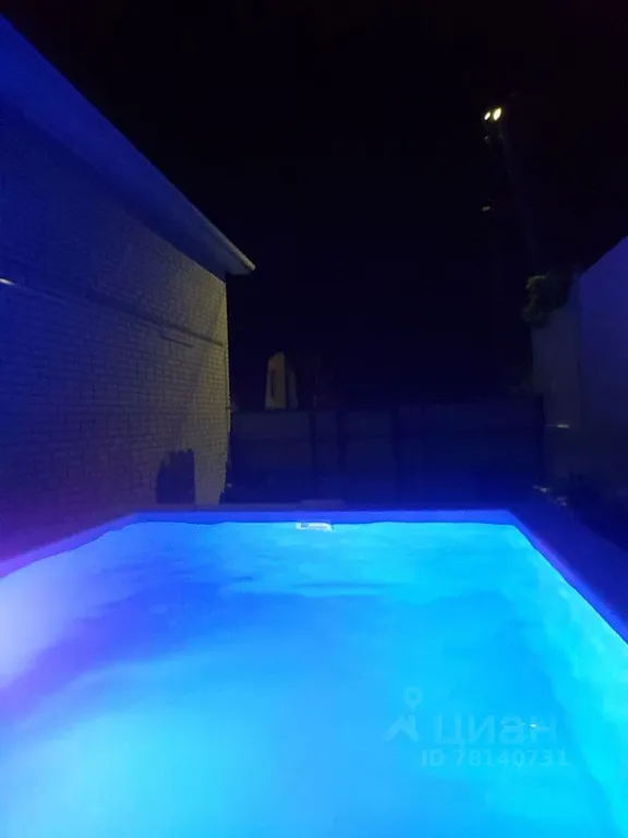 Коттедж Дом с бассейном — Геленджик