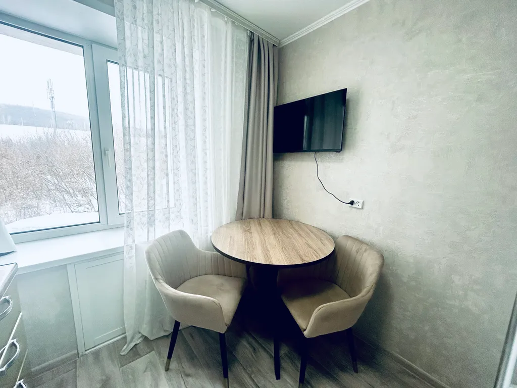 Квартира с видом на горы и лес