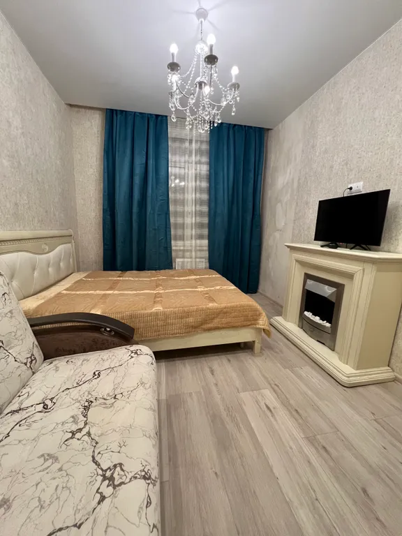 Двухкомнатная квартира у Золотых Ворот