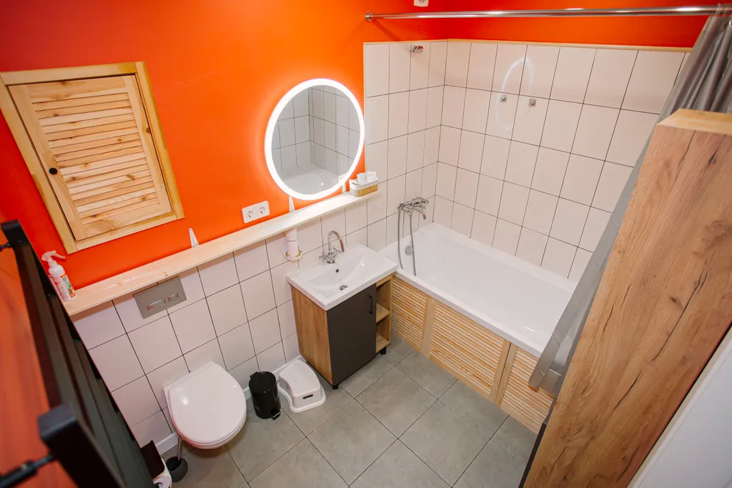 Дом на берегу реки