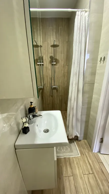 Уютная квартира-студия в центре города для наслаждения видом и комфортом