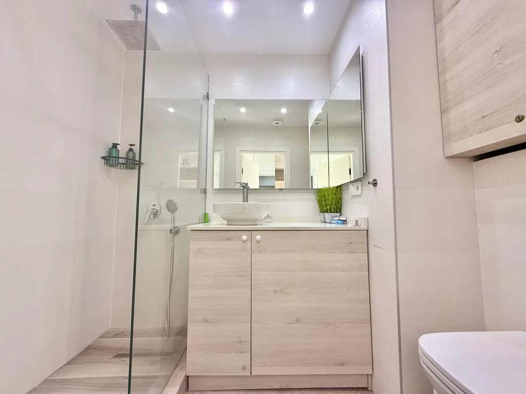 Beach Tower студия на берегу моря