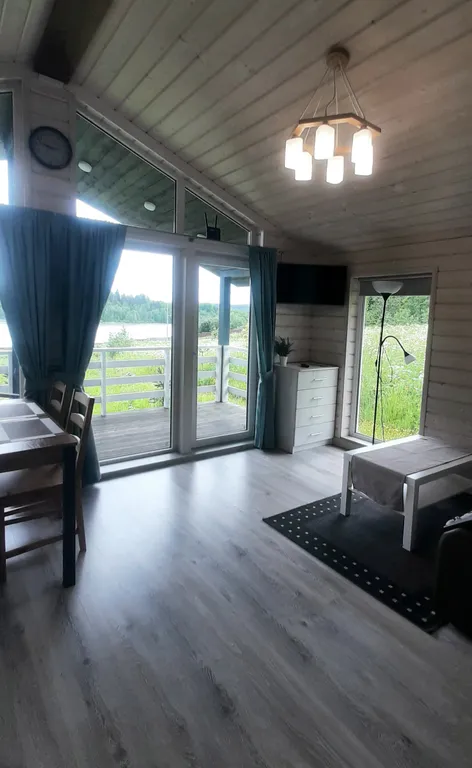 Дом с сауной с чудесным видом на озеро