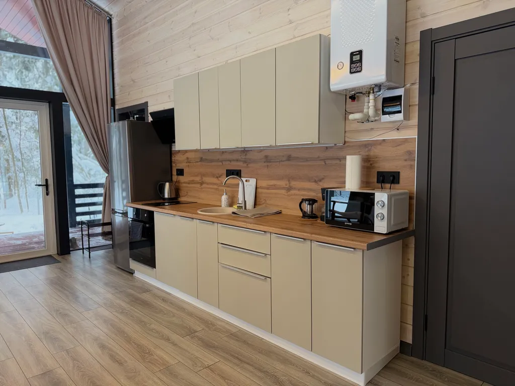 Тихий дом с камином и сауной