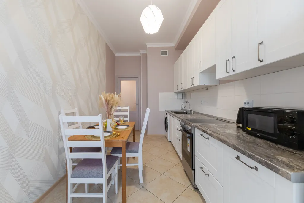 Однокомнатная квартира возле ЭКСПО