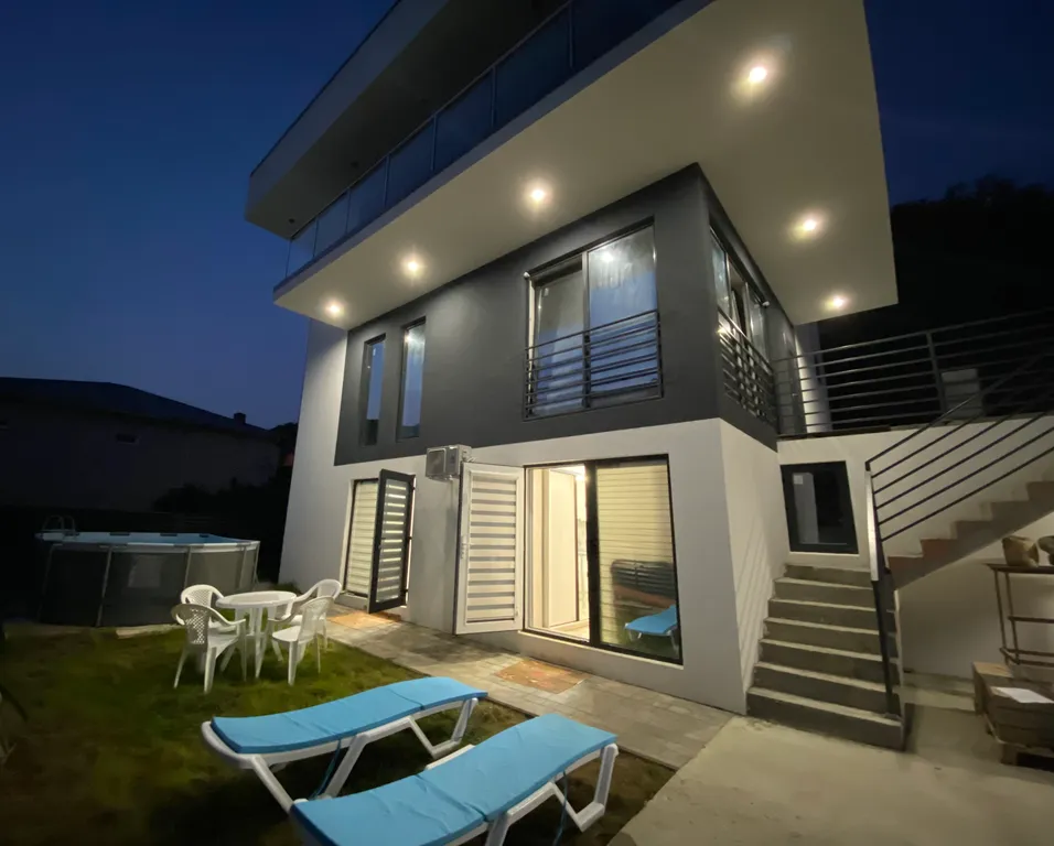 Коттедж 6-комнатный Дом — аренда посуточно в Сочи