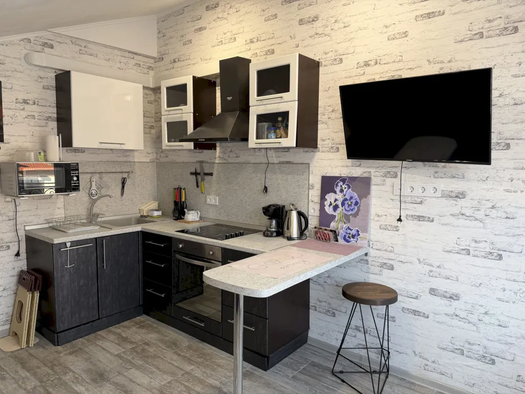 Квартира Квартира с видом на горы и балконом - 10 мин до пляжа — Геленджик